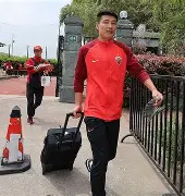 俄黑海舰队总部遇袭现场曝光